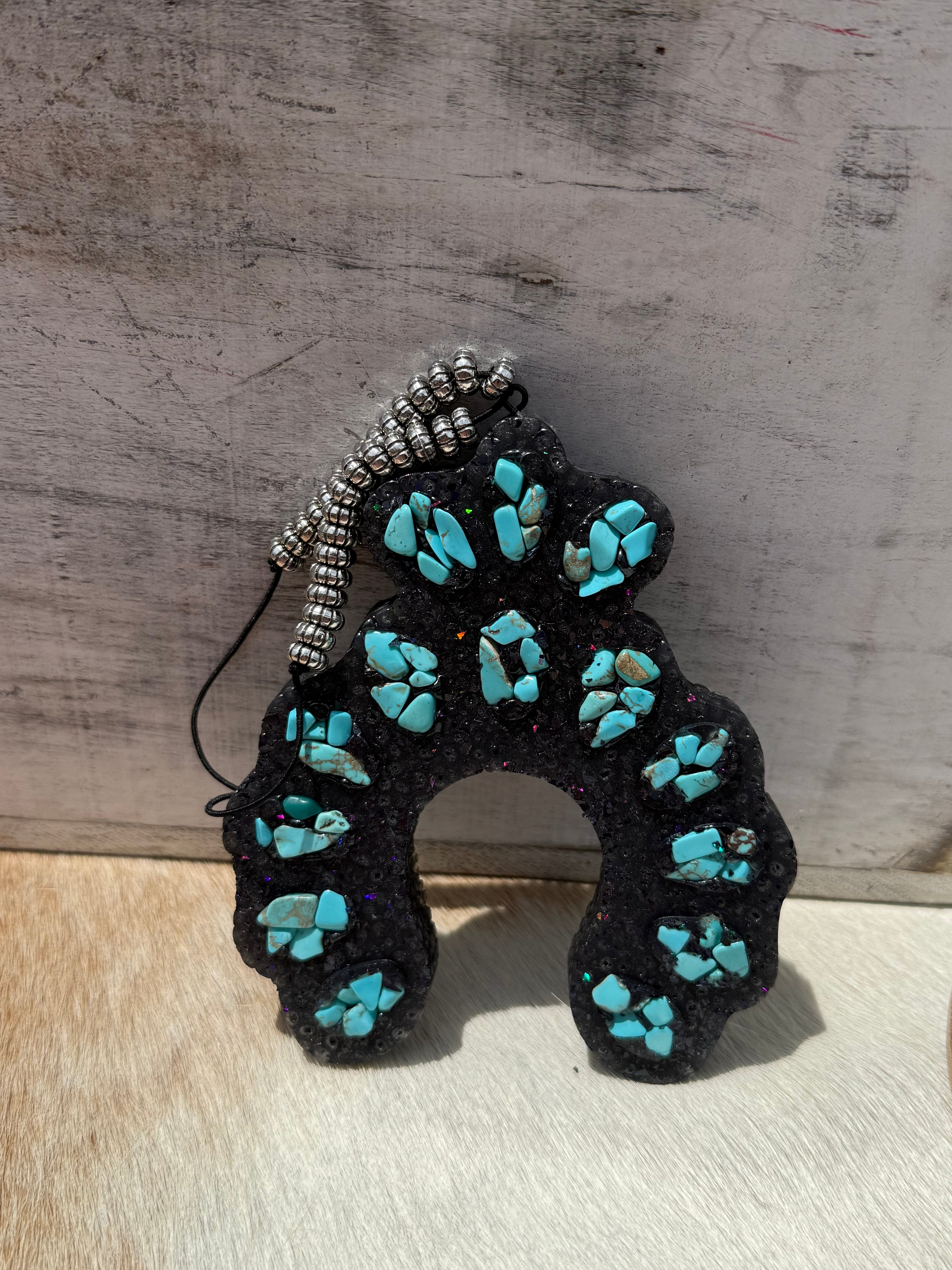 Black & Turquoise Conch Freshie